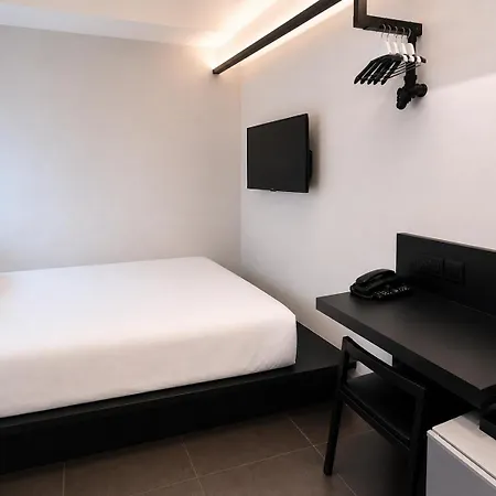 Hotel Mono-3